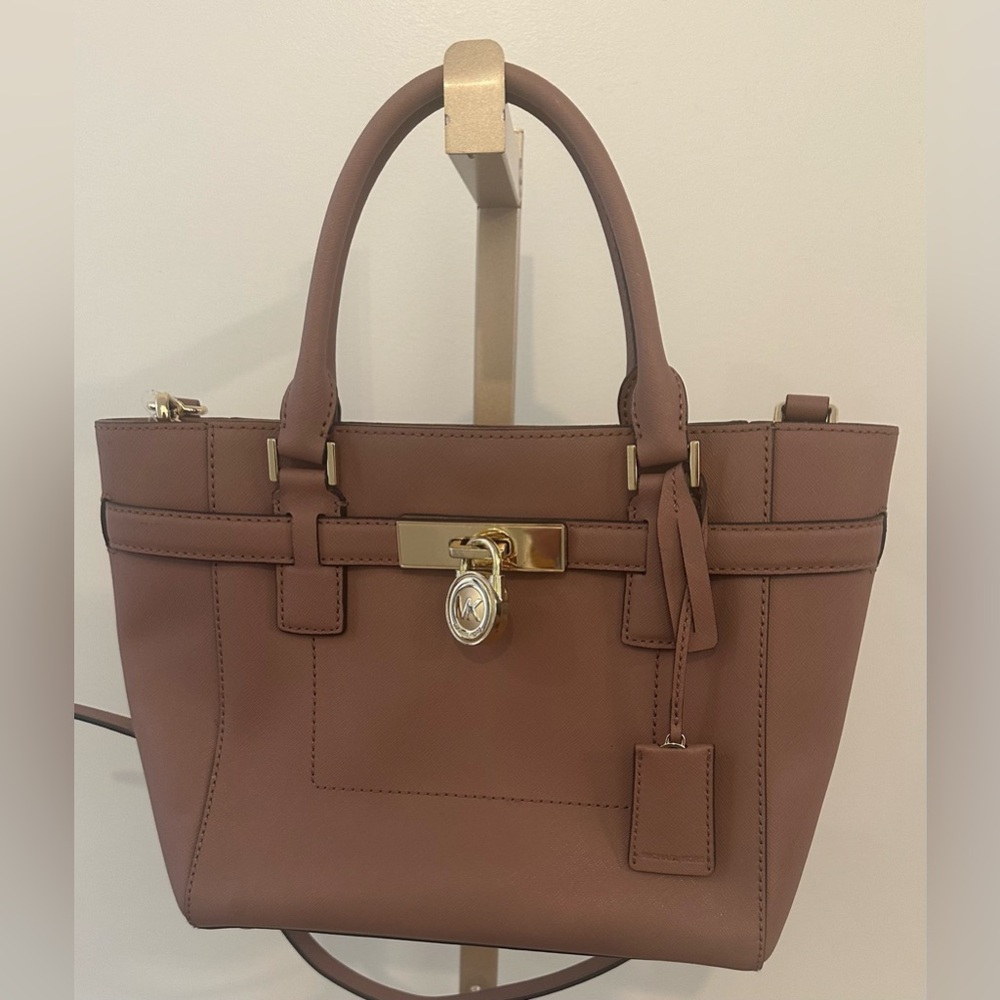 Michael Kors Hamilton Pink Leather Satchel
~Pink~